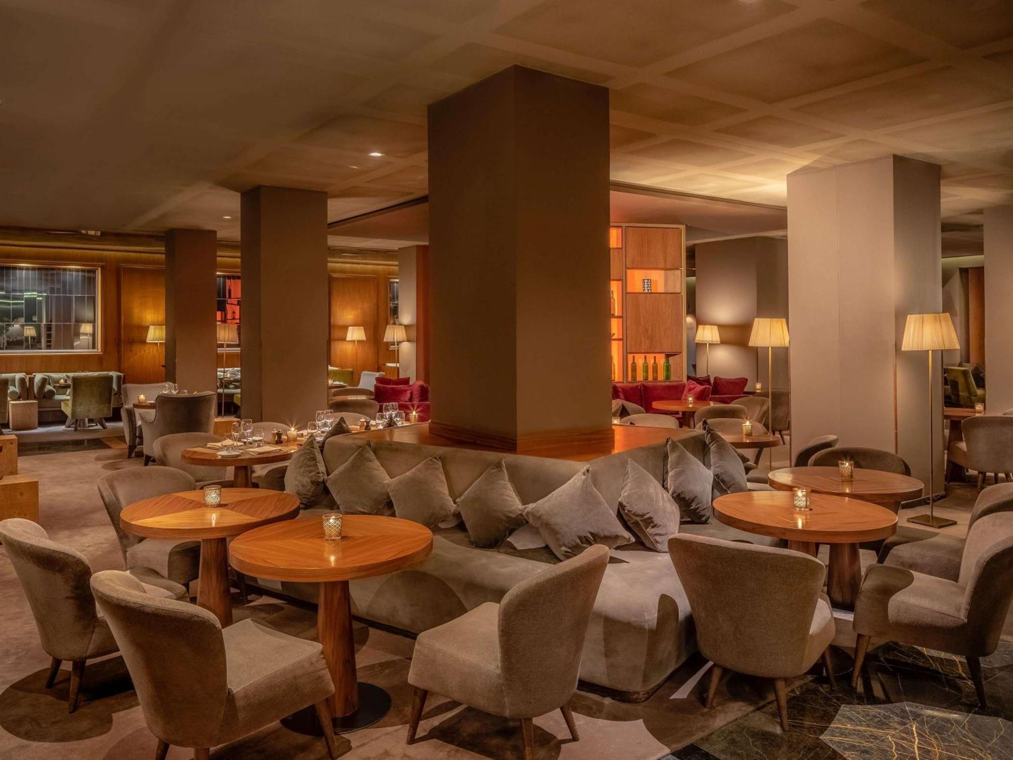 Sofitel Marrakech Palais Imperial & Spa Marrakesh Exterior photo The lounge at the hotel